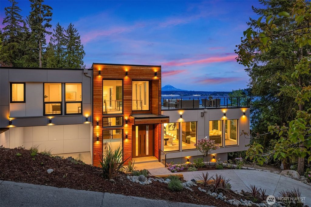 Photo of 8243 W Mercer Way, Mercer Island, WA 98040 (MLS # 2419827)