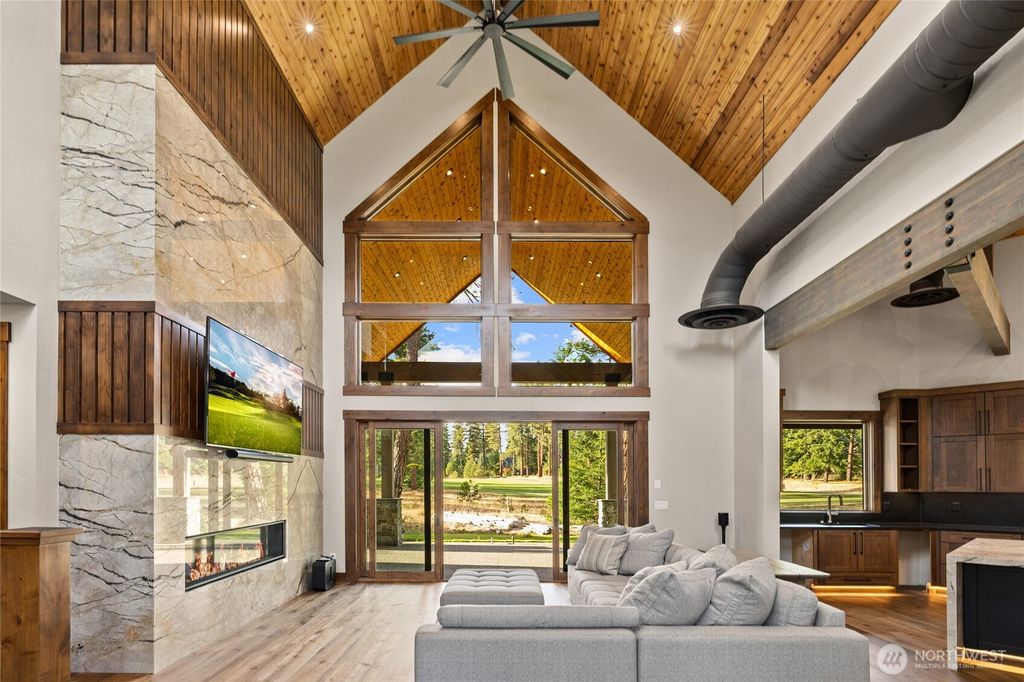 Photo of 221 Tipple Hill Loop, Cle Elum, WA 98922 (MLS # 2466873)