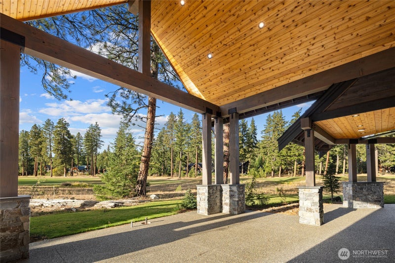 221 Tipple Hill Loop