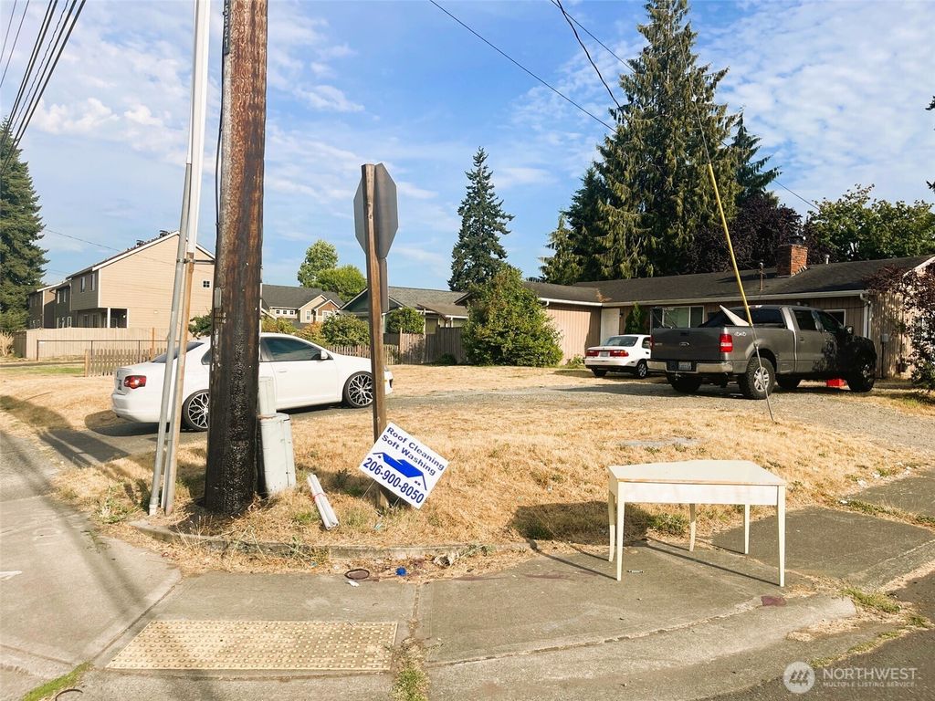 Photo of 4325 S 288th Street, Auburn, WA 98001 (MLS # 2415993)