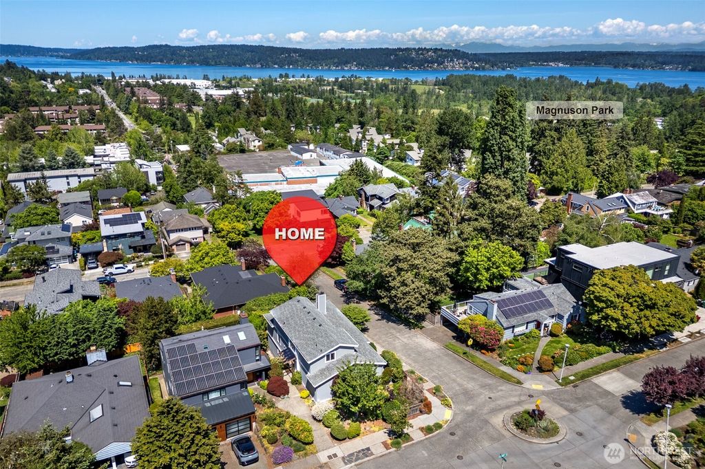 Photo of 6001 60th Avenue NE, Seattle, WA 98115 (MLS # 2508241)