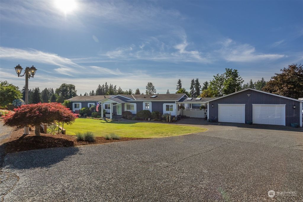 Photo of 14924 SE 114th Street, Renton, WA 98059 (MLS # 2127712)