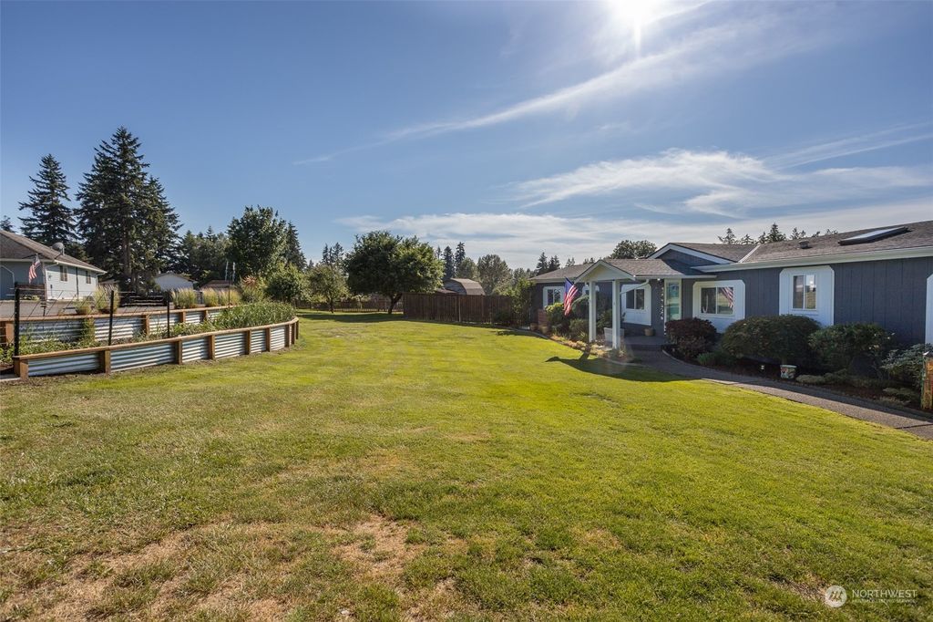 Photo of 14924 SE 114th Street, Renton, WA 98059 (MLS # 2127712)
