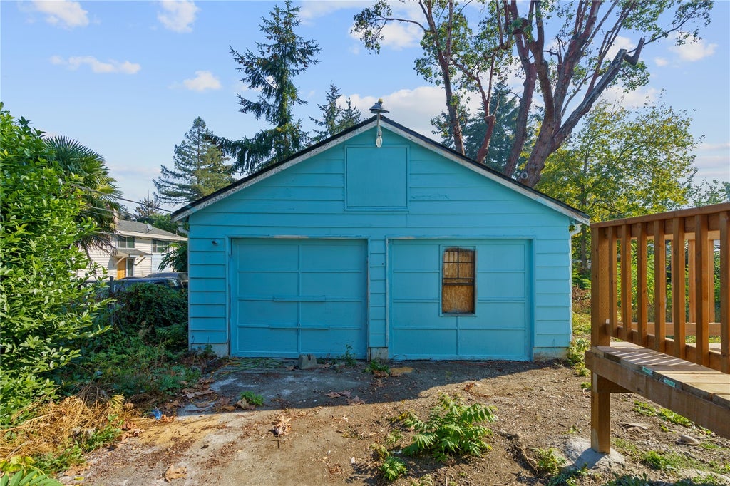 Photo of 11818 14th Avenue S, Seattle, WA 98168 (MLS # 2592788)