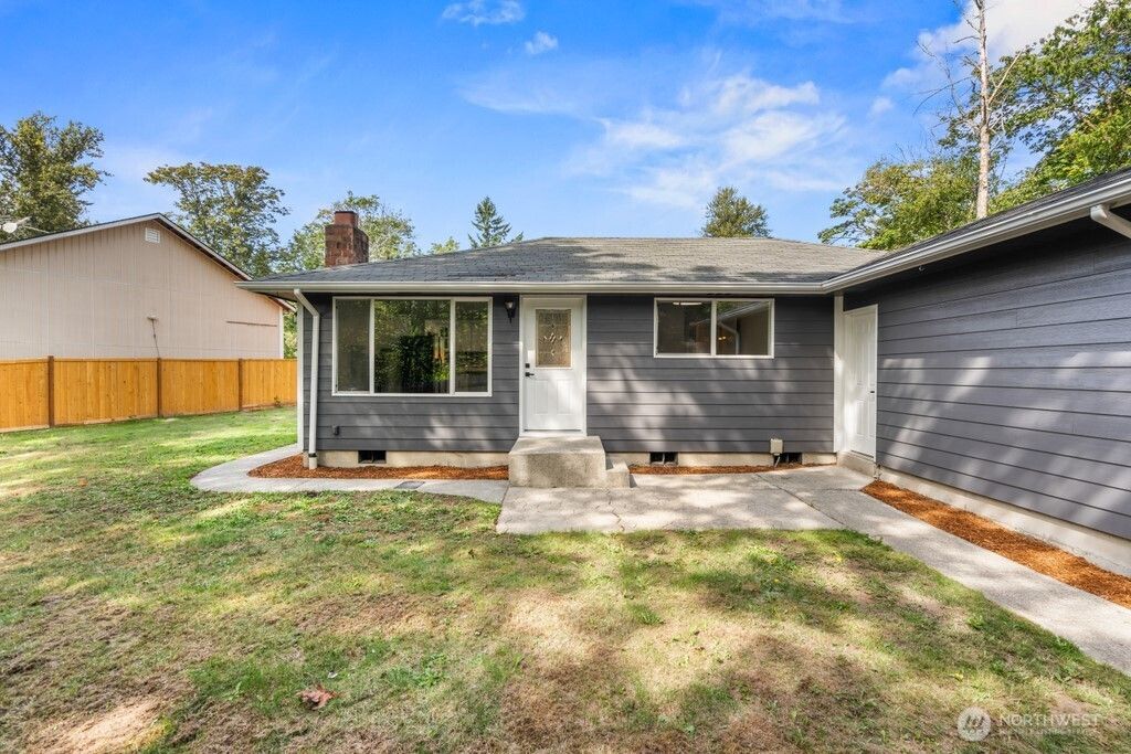Photo of 1426 S Kent Des Moines Road, Des Moines, WA 98198 (MLS # 2431206)