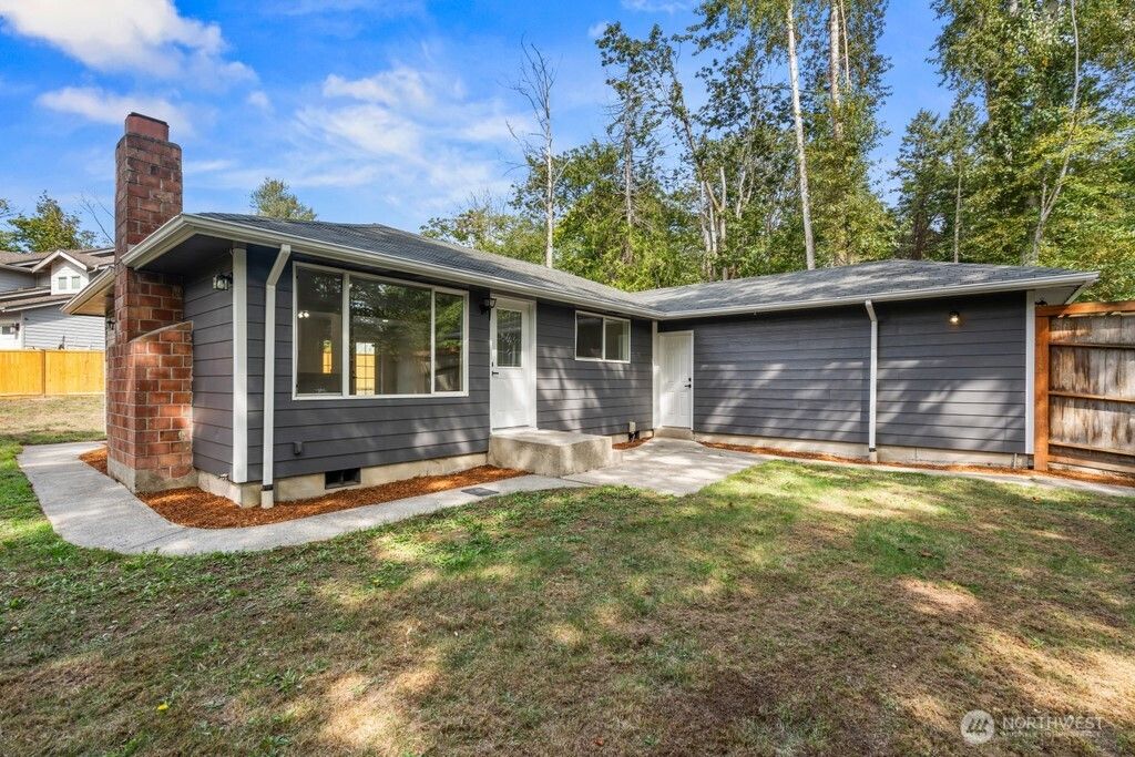 Photo of 1426 S Kent Des Moines Road, Des Moines, WA 98198 (MLS # 2431206)
