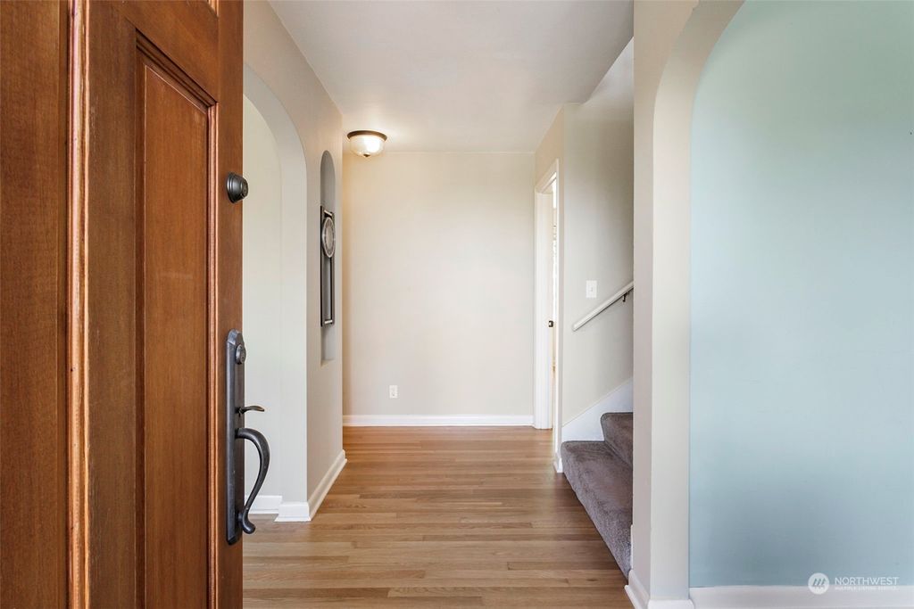 Photo of 1021 Crown Drive, Everett, WA 98203 (MLS # 2248340)