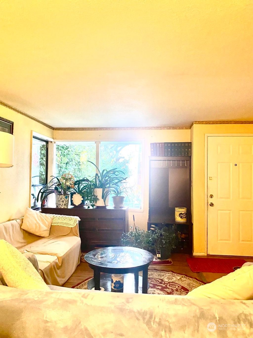 Photo of 102 SW 115th Street, Seattle, WA 98146 (MLS # 2314324)