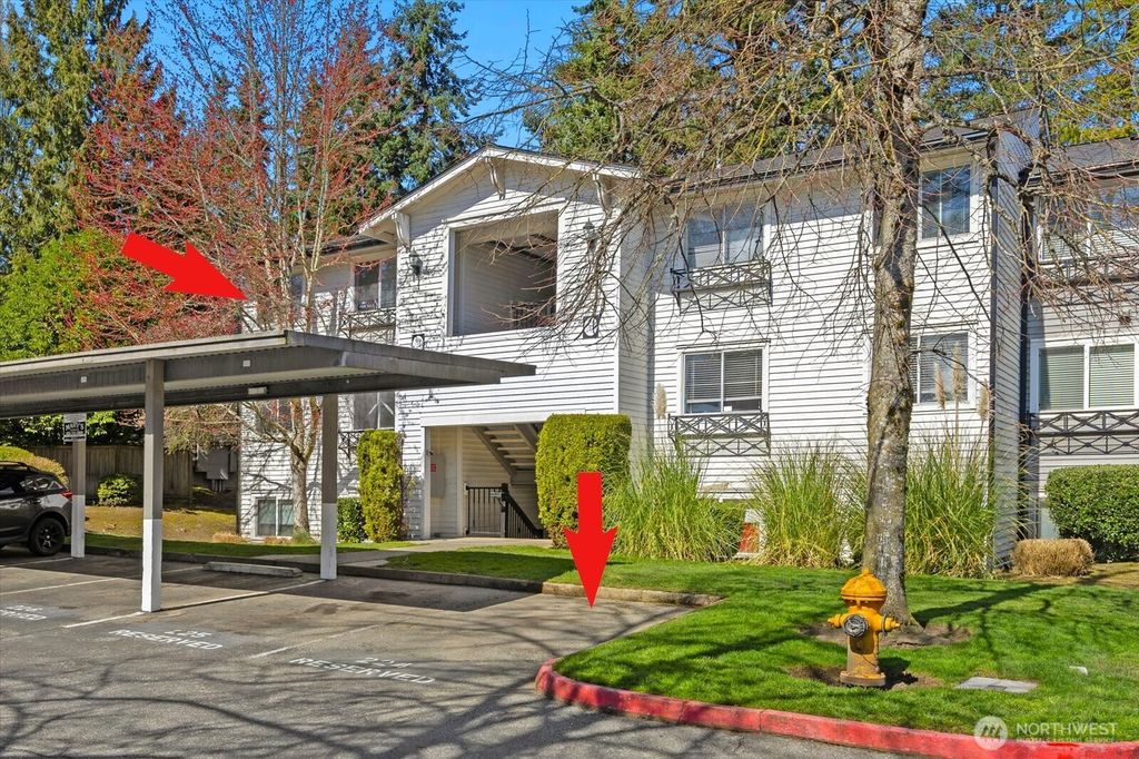 Photo of 15415 35th Avenue W #C301, Lynnwood, WA 98087 (MLS # 2499623)