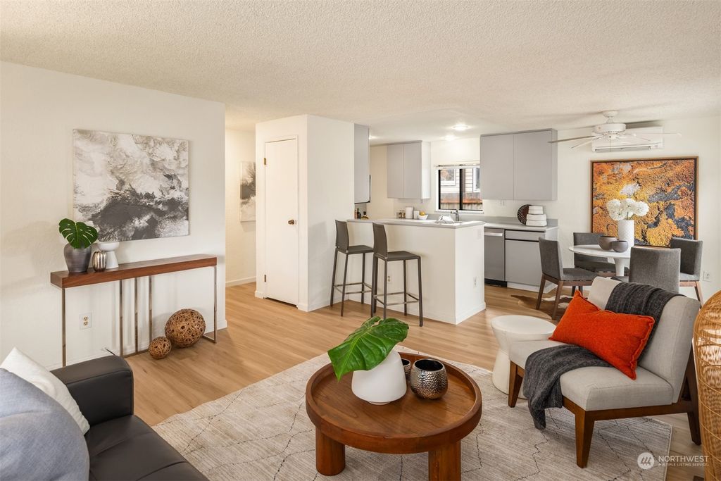 Photo of 9243 18th Avenue SW, Seattle, WA 98106 (MLS # 2329919)