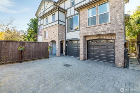 Photo of 421 NE 60th Street, Seattle, WA 98115 (MLS # 2497051)