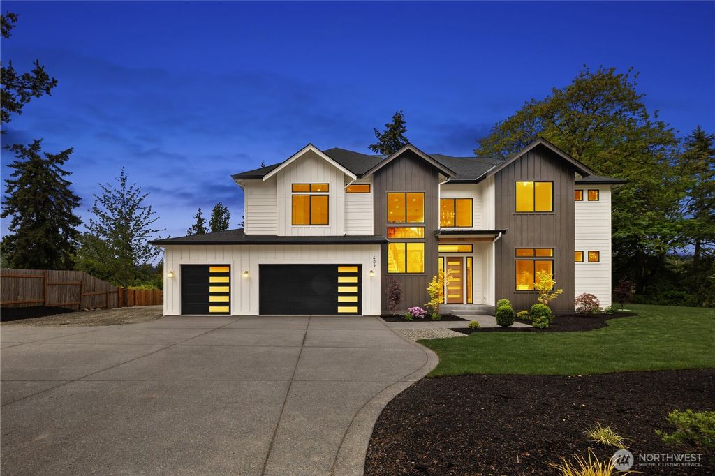 Photo of 409 10th Avenue, Milton, WA 98354 (MLS # 2380197)