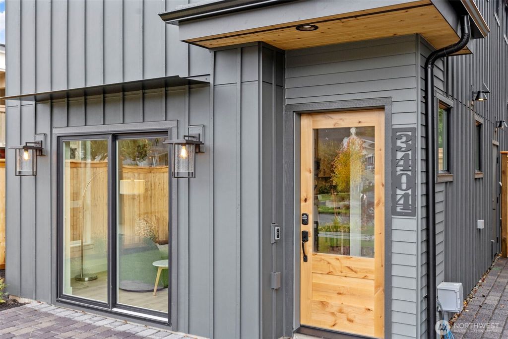 Photo of 3404 33rd Avenue W, Seattle, WA 98199 (MLS # 2452404)