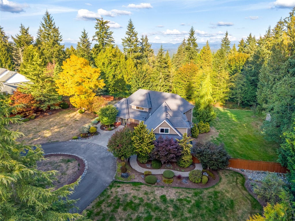 Photo of 11605 6th Avenue NE, Marysville, WA 98271 (MLS # 2586914)