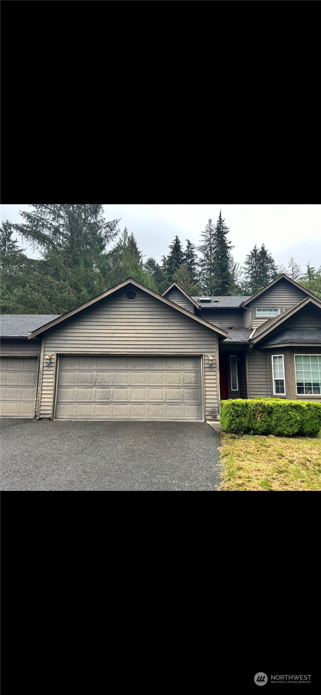 Photo of 11006 325th Avenue SE, Issaquah, WA 98027 (MLS # 2273400)