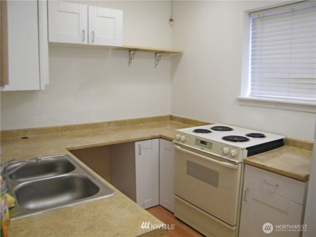 Photo of 9445 S Park Avenue, Tacoma, WA 98444 (MLS # 2488755)