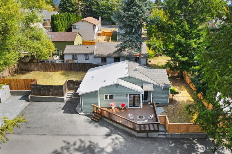 3830 NE 123rd Street