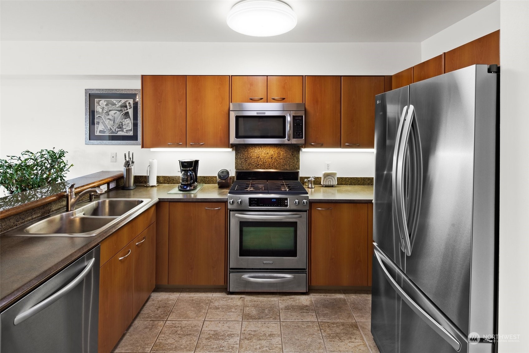 22226 6th Avenue S 302