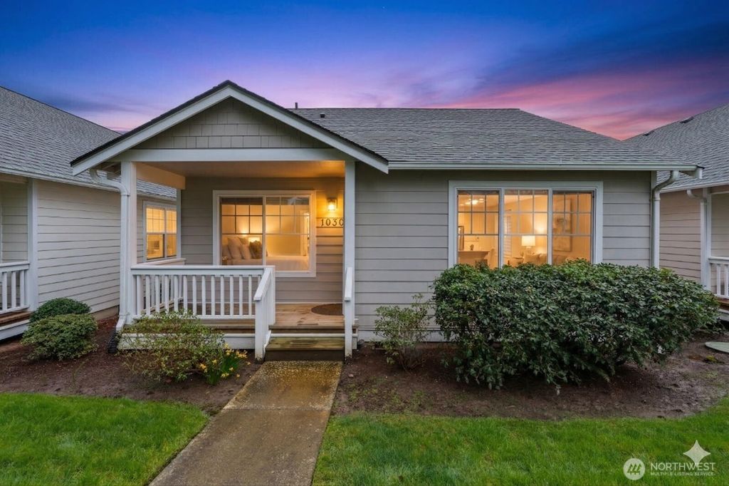 Photo of 1030 Sinclair Way #42, Burlington, WA 98233 (MLS # 2495274)