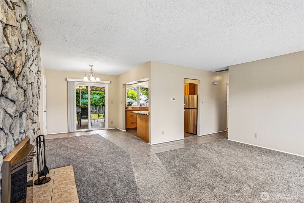 Photo of 2711 N Street SE, Auburn, WA 98002 (MLS # 2529498)