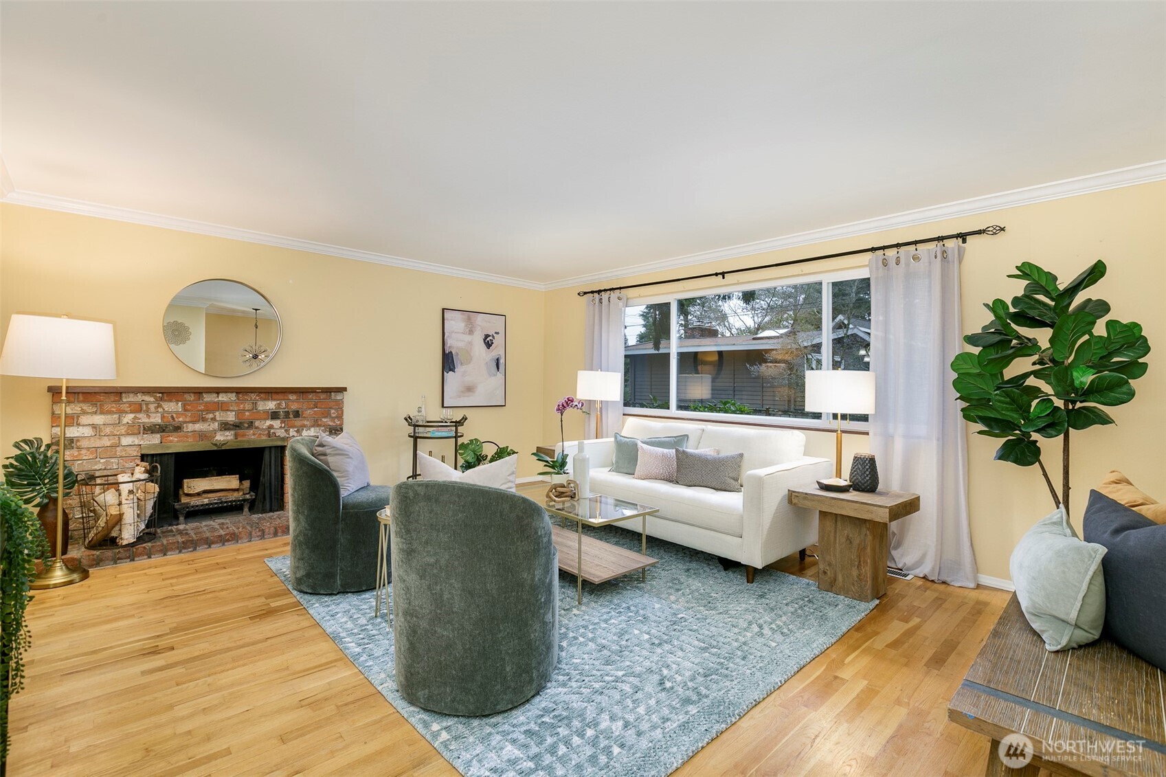 15528 Greenwood Avenue N