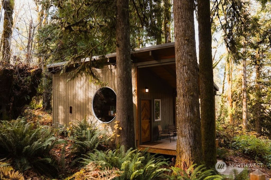 Photo of 51822 S Riverside Road, Gold Bar, WA 98251 (MLS # 2187376)