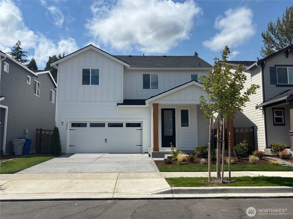 Photo of 32287 Myrtle Avenue SE, Black Diamond, WA 98010 (MLS # 2336066)