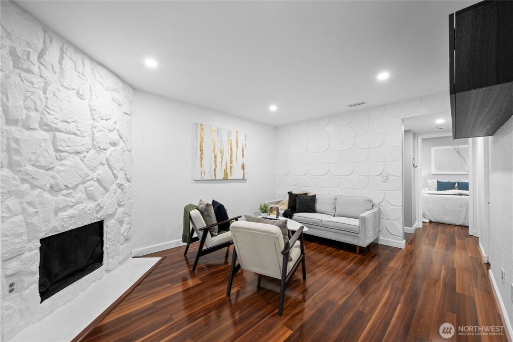 Photo of 6734 112th Avenue NE #A2, Kirkland, WA 98033 (MLS # 2526537)