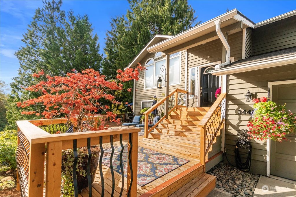 Photo of 34407 166th Way SE, Auburn, WA 98092 (MLS # 2046347)