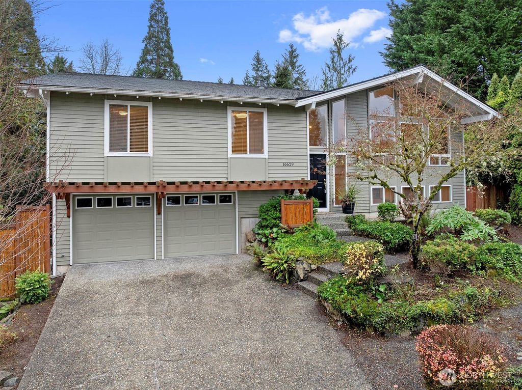 Photo of 16629 NE 46th Street, Redmond, WA 98052 (MLS # 2457545)