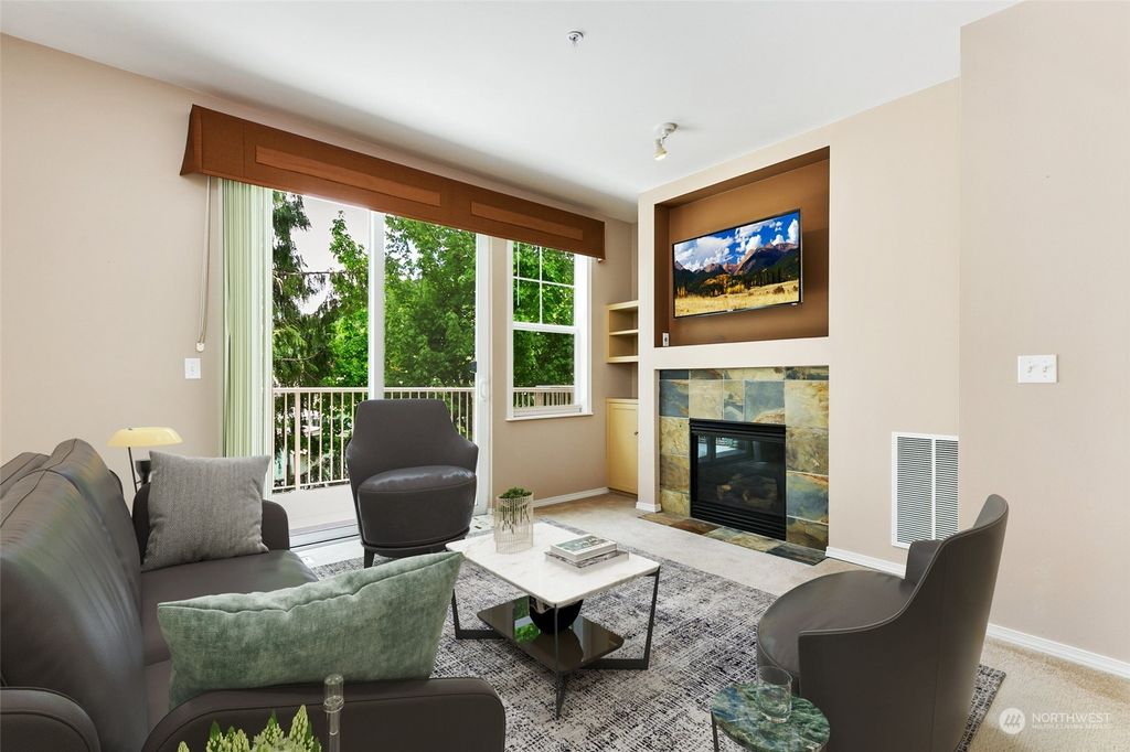 Photo of 15325 SE 155th Place #U2, Renton, WA 98058 (MLS # 2229455)
