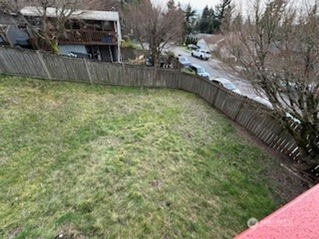 Photo of 529 SW 324th St, Federal Way, WA 98023 (MLS # 2352342)