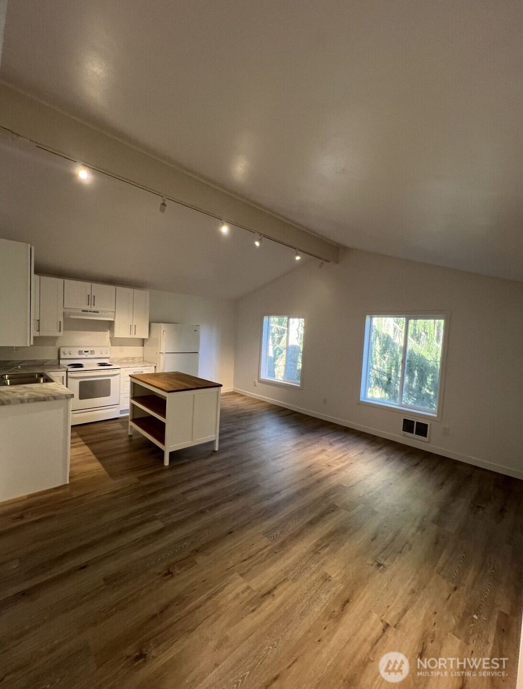 Photo of 10443 17 Avenue SW, Seattle, WA 98146 (MLS # 2502279)