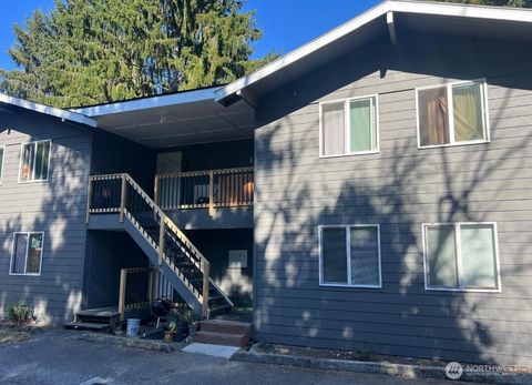 Photo of 10443 17 Avenue SW, Seattle, WA 98146 (MLS # 2502279)