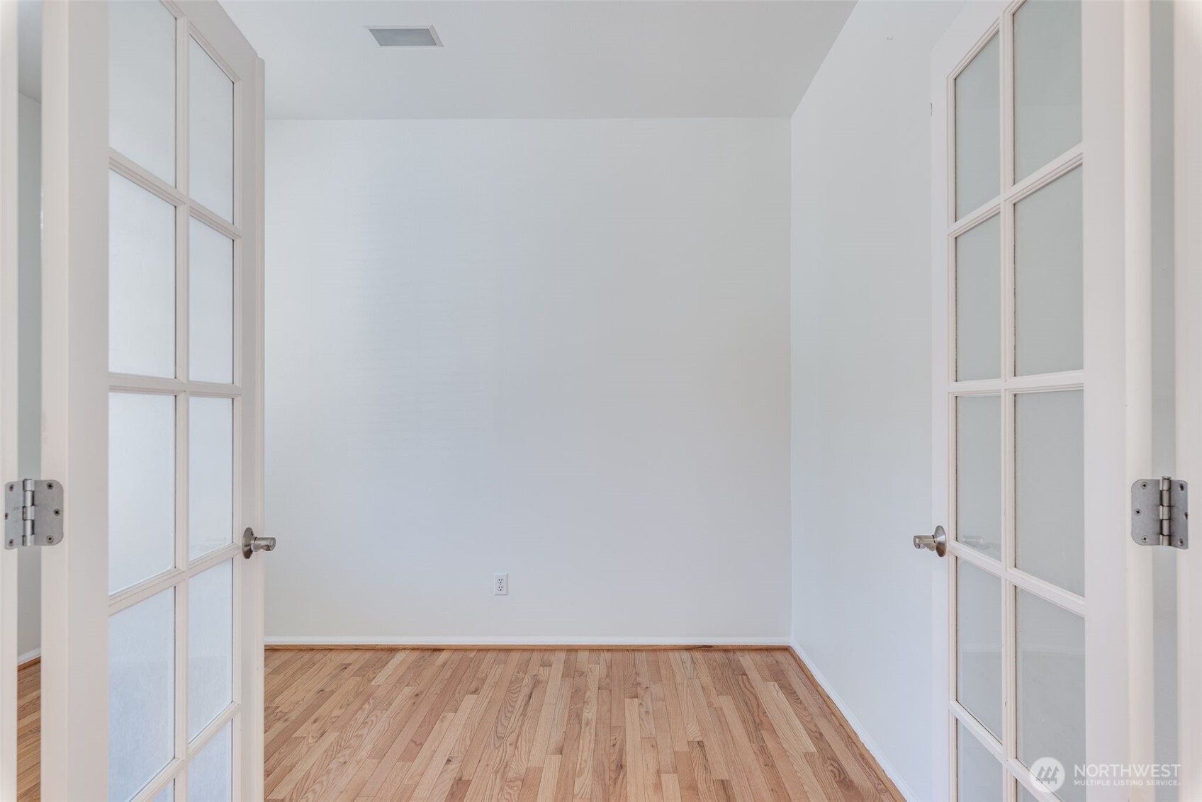 6003 Discovery Street E