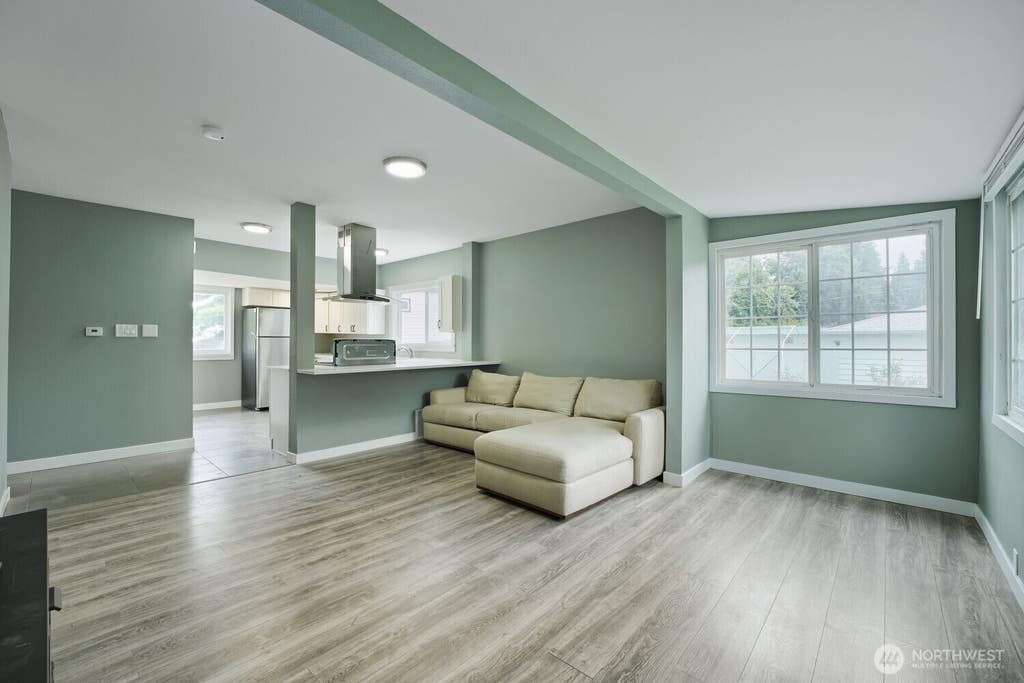 Photo of 98178 5330 S Creston Street, Seattle, WA 98178 (MLS # 2562928)