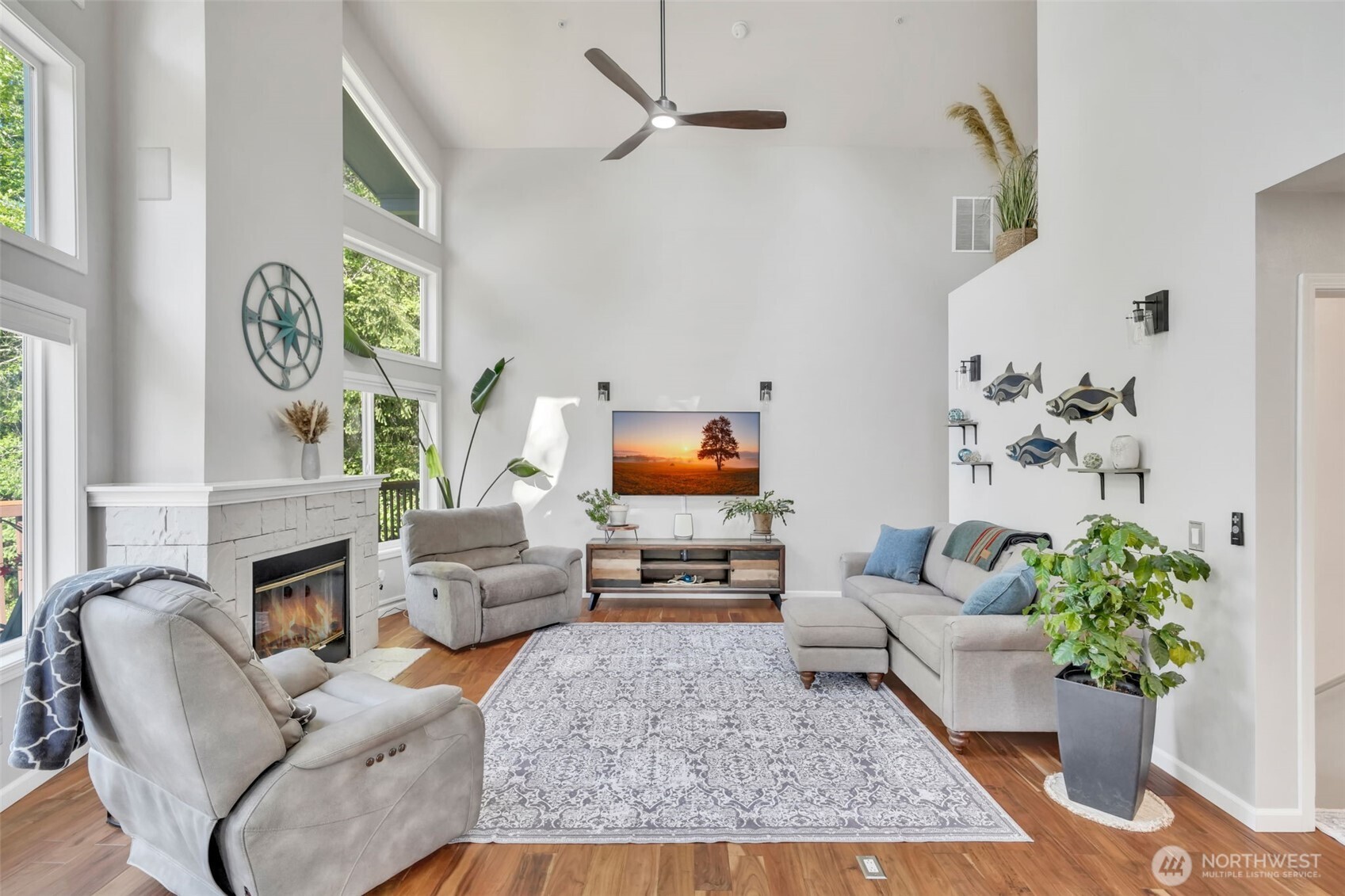 521 E Enchantment Drive