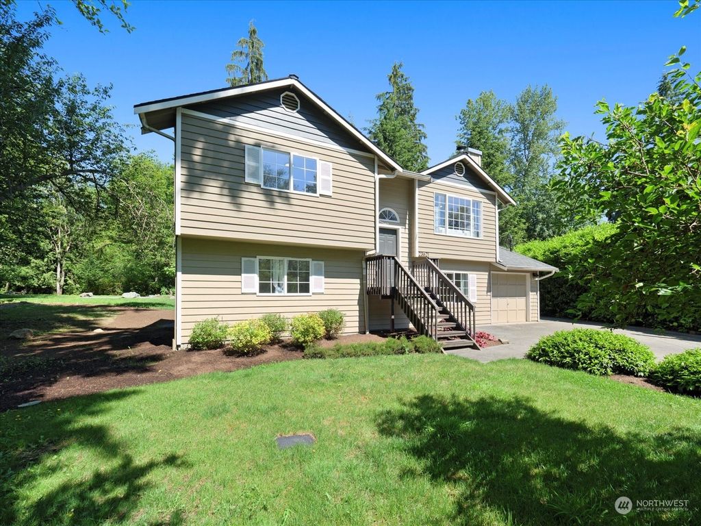 Photo of 23621 138th Drive SE, Snohomish, WA 98296 (MLS # 2254632)