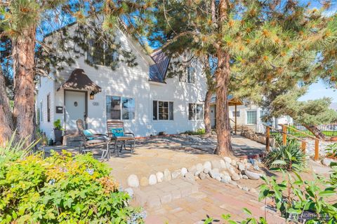 Photo of 22 S Emerson Avenue, Wenatchee, WA 98801 (MLS # 2414165)
