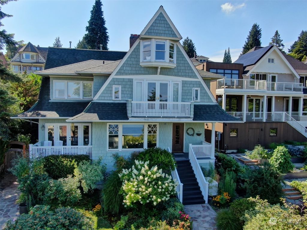 Photo of 1627 40th Avenue, Seattle, WA 98122 (MLS # 2164366)