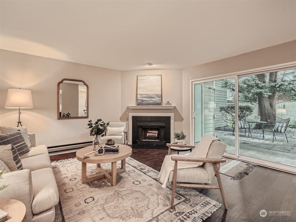 Photo of 4208 Factoria Boulevard SE #C5, Bellevue, WA 98006 (MLS # 2189117)