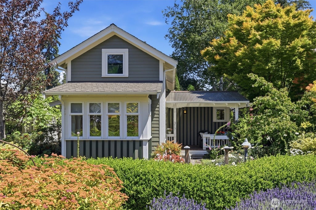 Photo of 317 N 160TH Place, Shoreline, WA 98133 (MLS # 2551787)