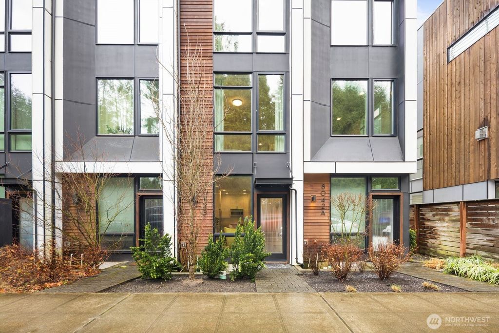 Photo of 8042 B 35th Avenue NE, Seattle, WA 98115 (MLS # 2490924)