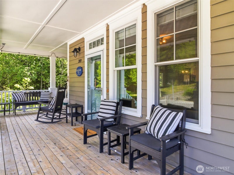 269 Compass Street