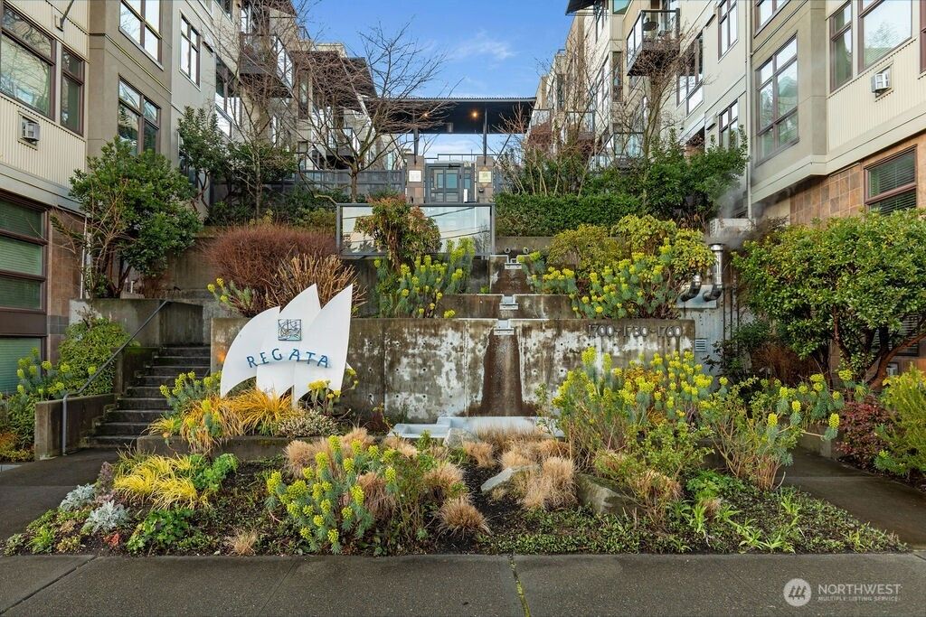 Photo of 1760 N Northlake Way #521, Seattle, WA 98103 (MLS # 2487927)