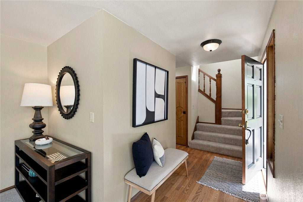 Photo of 23424 NE 27th Street, Sammamish, WA 98074 (MLS # 2579447)
