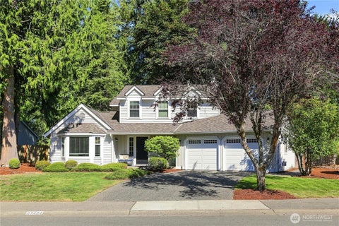 Photo of 23424 NE 27th Street, Sammamish, WA 98074 (MLS # 2579447)