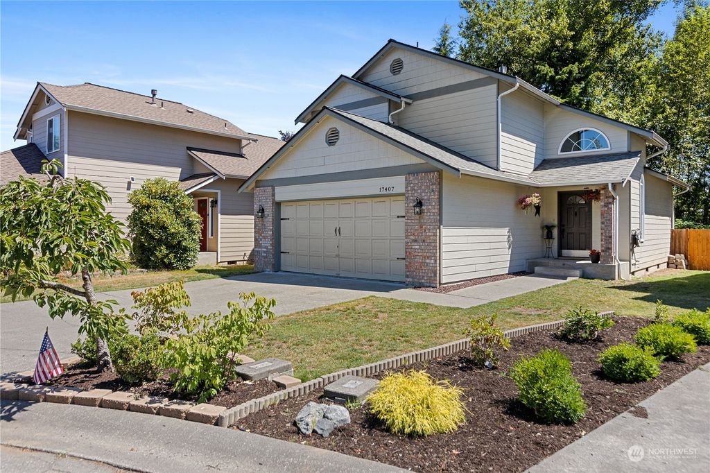 Photo of 17407 27th Avenue NE, Marysville, WA 98271 (MLS # 2141154)