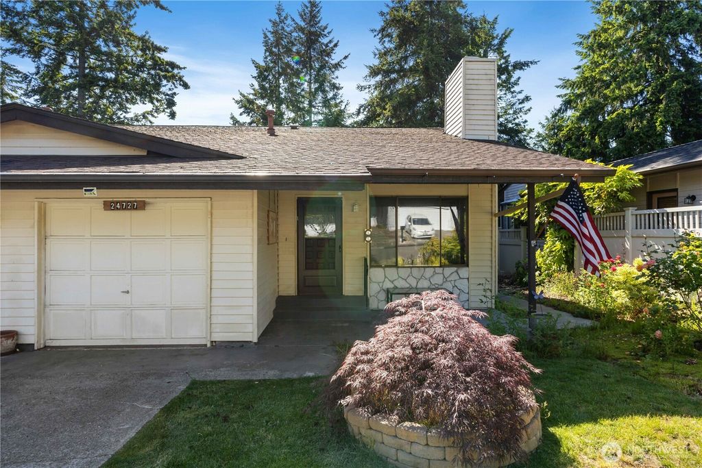 Photo of 24727 12th Avenue S, Des Moines, WA 98198 (MLS # 2384413)