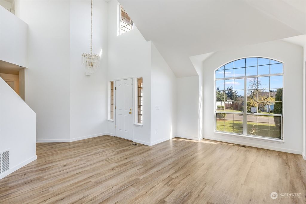 Photo of 32619 18th Place SW, Federal Way, WA 98023 (MLS # 2212688)